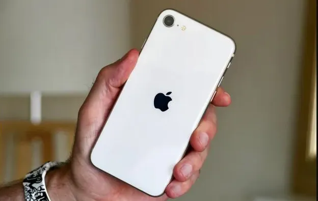 Apple iPhone is now cheaper