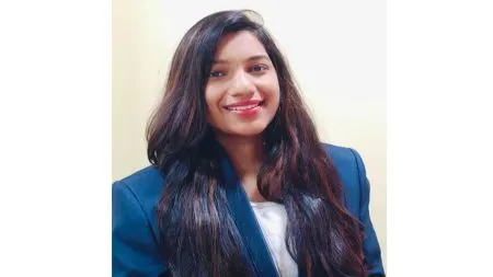 सी . ए .परीक्षेत धीरश्री देशमुख हिचे यश