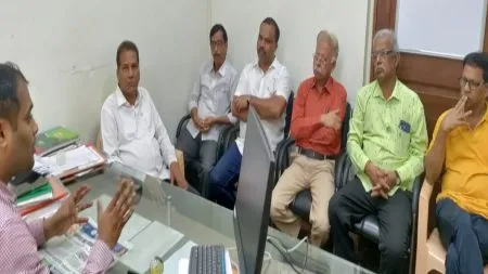 सावंतवाडीतील बंदिस्त गटार व नाल्यांची सफाई व्हावी