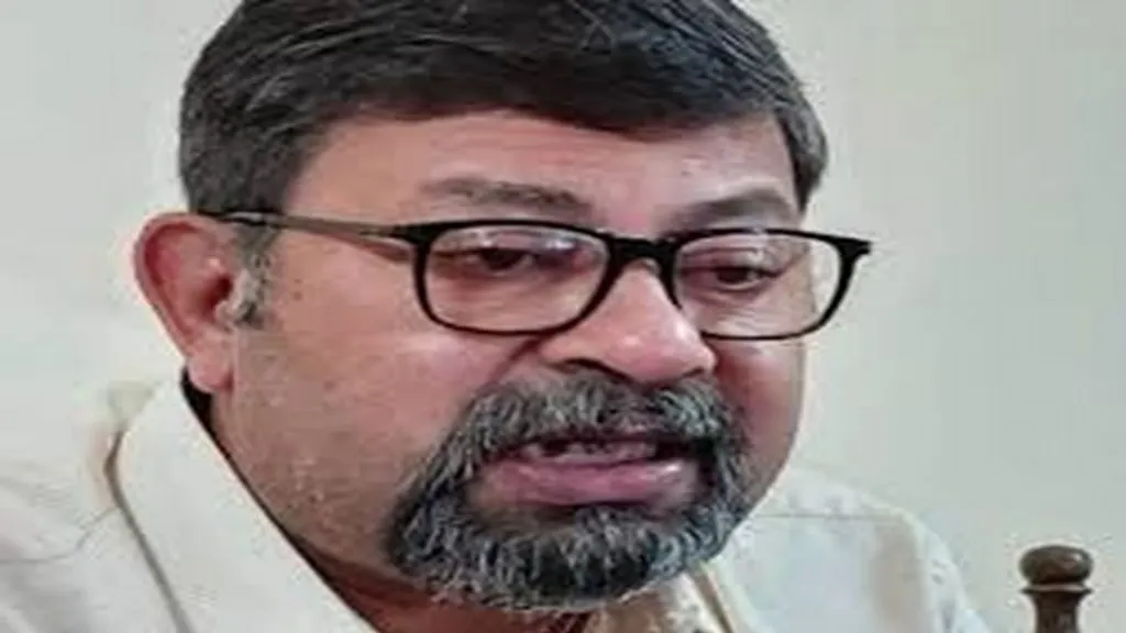 तेली – केसरकरांकडे मायनिंग प्रकल्पाविरोधात उभे राहण्याचे धाडस आहे का?