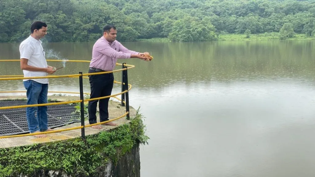 पाळणेकोंड धरणाचे सहाही हायड्रोलिक दरवाजे उघडले