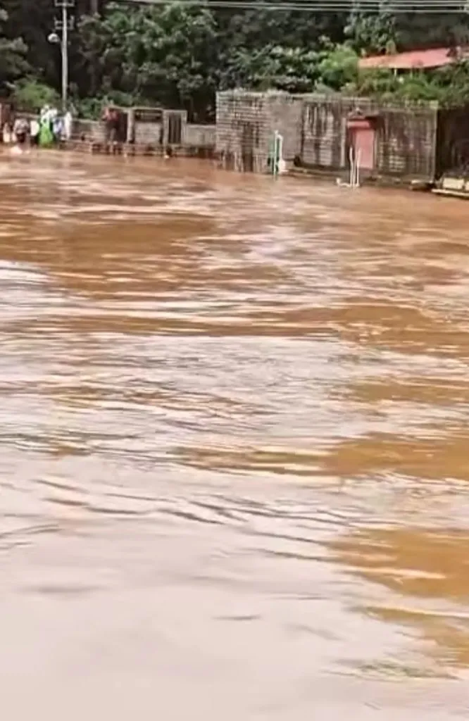 Rest all day in Khanapur, wash at night