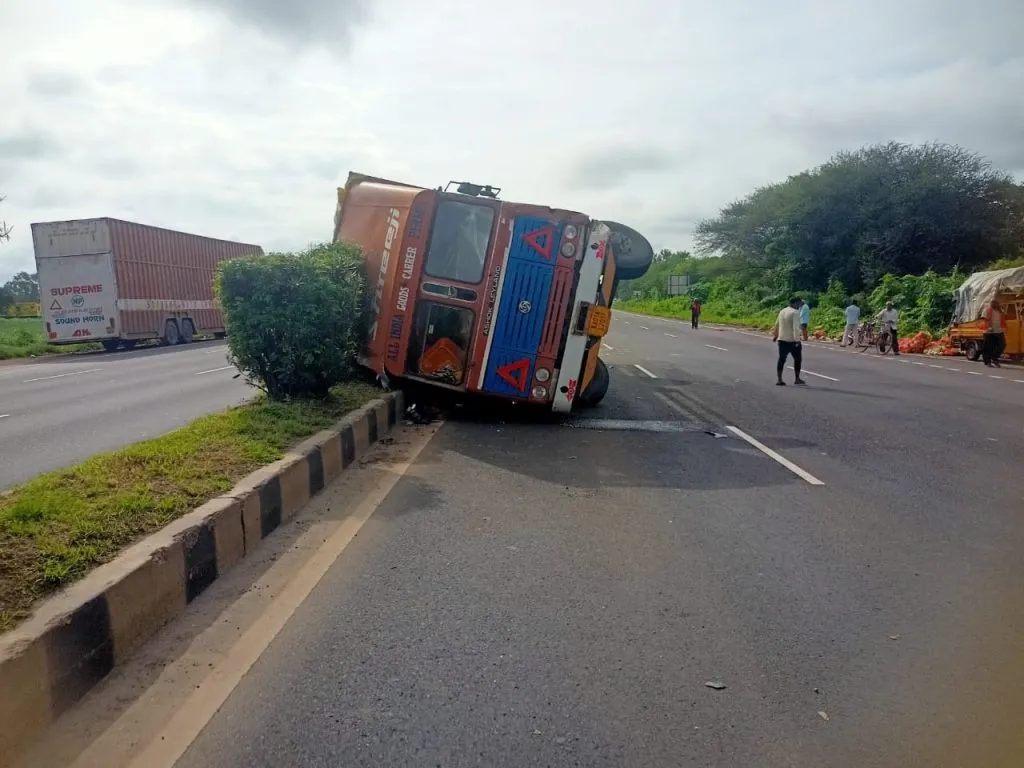 Elderly farmer dies in an accident near Alarwad cross