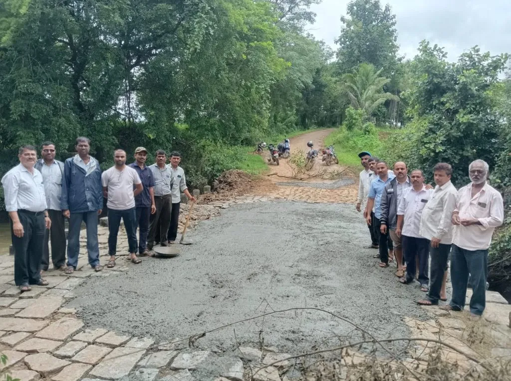 Repair of the road through Shramdon by Kuppatgiri villagers