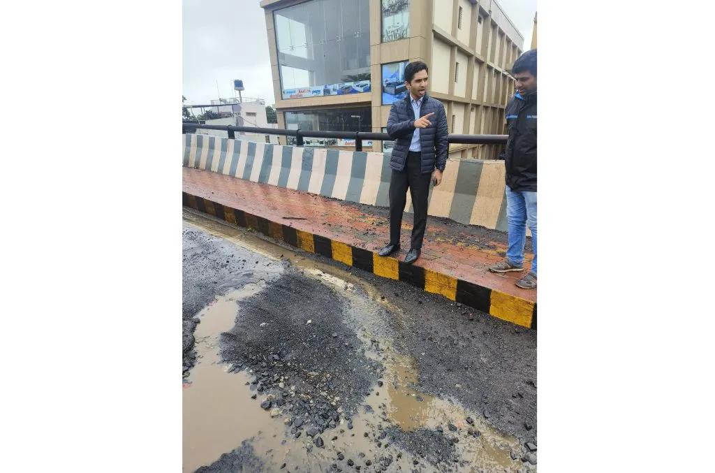 Inspection of Third Railway Gate Overbridge by District Collector