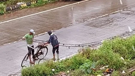 A type of iron removal by breaking an old electricity pole