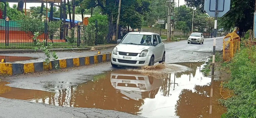 Bad condition of Ubha maruti road