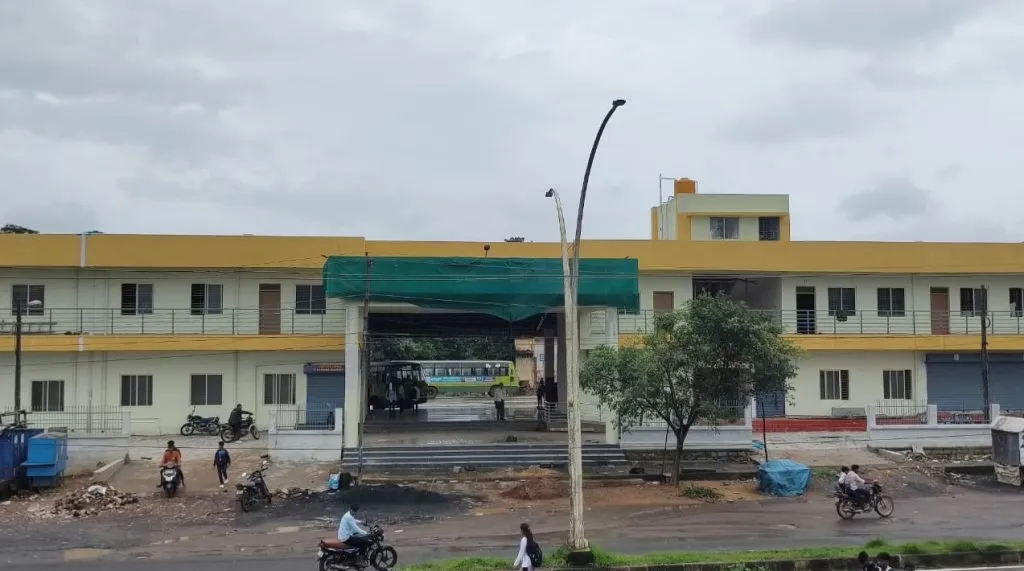 The encroached land of Khanapur bus stand will be taken over