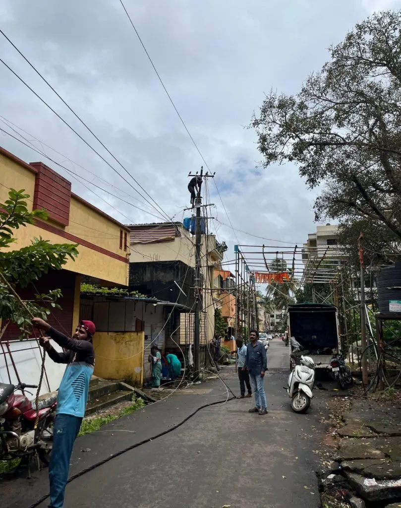 New power lines at Sambhaji Galli