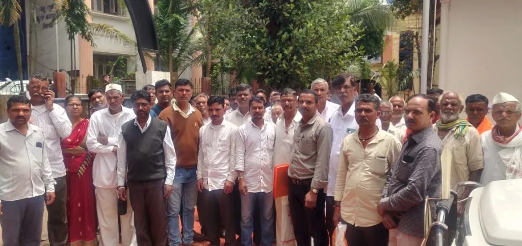 A decision to unite Mahaprasad at Rajhansgad