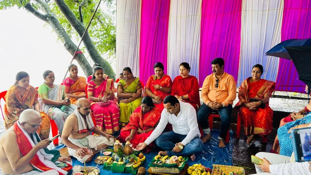 Ganga Pujan by Mayor-Deputy Mayor