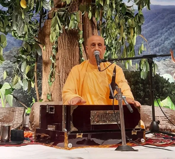 The seeker is satisfied with the guidance of Radhanath Swami Maharaj