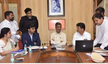 जोतिबा विकास आराखड्याची कामे जलद गतीने करा ! राज्य उत्पादन शुल्क मंत्री शंभूराज देसाई यांची सूचना Minister Shambhuraj Desai