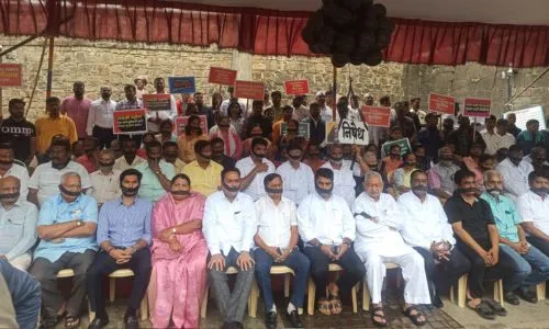 India Aghadi Kolhapur Protest