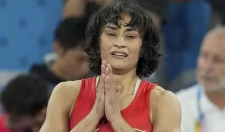 विनेश फोगाटची प्रतीक्षा संपेना The wait for Vinesh Phogat is not over