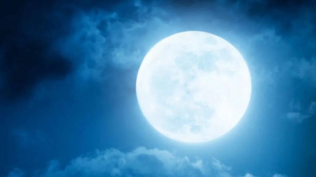 The blue moon will be seen today