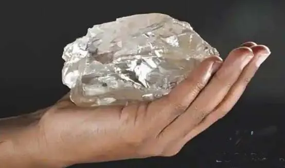 Discovery of the second big diamond