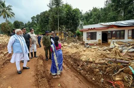 Prime Minister visited Wayanad landslide victims