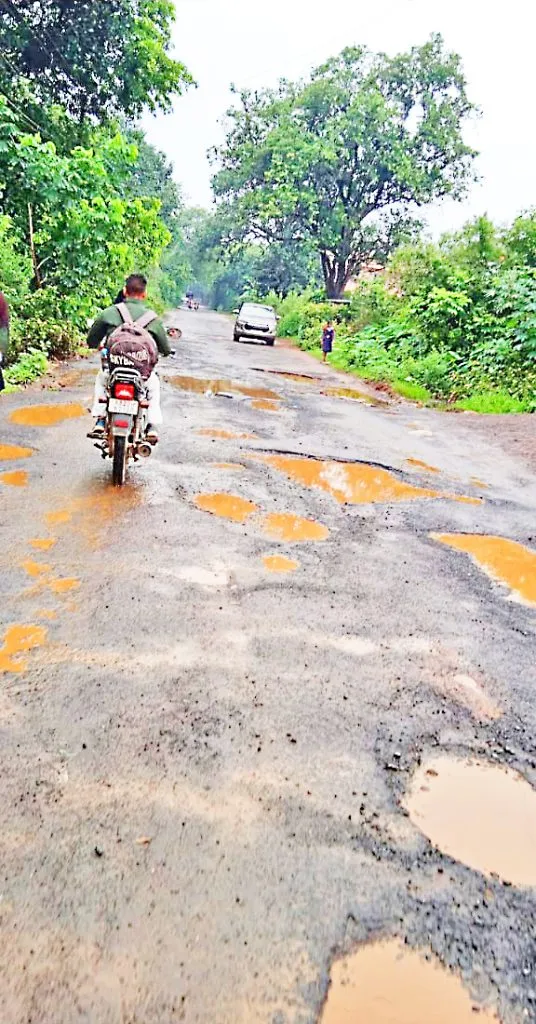 Bad condition of Machhe-Waghwade road