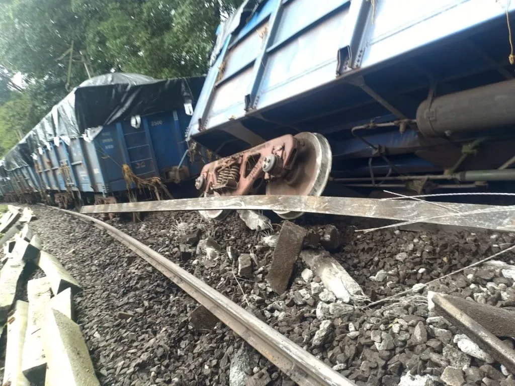 Coaches of a freight train slipped near Dudhsagar