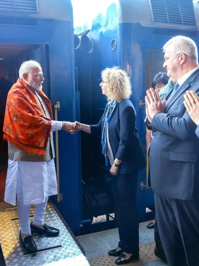 मोदी युक्रेनमध्ये – शांततेची नवी पहाट!(Modi in Ukraine – a new dawn of peace!)