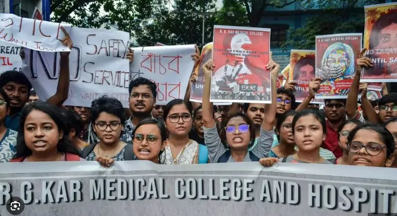 वैद्यकीय सेवा आज कोलमडण्याची चिन्हे Will investigate assuming all possibilities