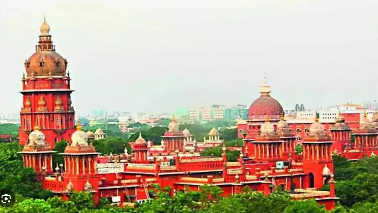 Caste should not be mentioned on festival invitations.