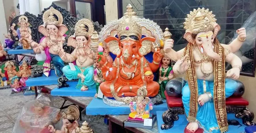 Shopping rush for Ganesh Chaturthi