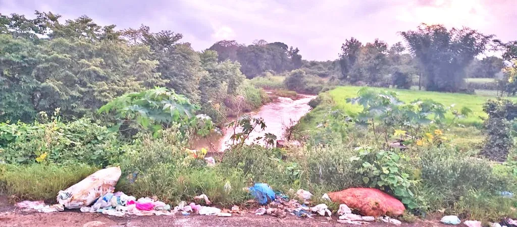 The existence of Mungetri river in Santibastwad-Kinye area is in danger