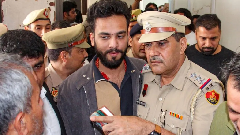 एल्विश यादव, फाजिलपुरियावर ईडीची कारवाई ED action against Elvish Yadav, Fajilpuria