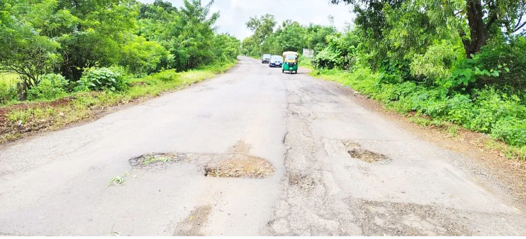 Piranwadi-Kanye road dangerous for traffic