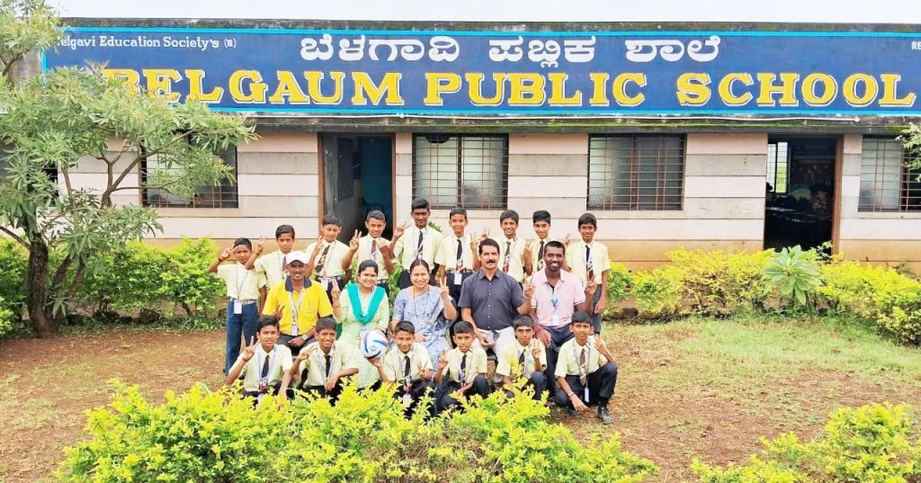 फुटबॉल स्पर्धेत बेळगाव पब्लिक स्कूल विजेता Belgaum Public School Winner of Football Competition