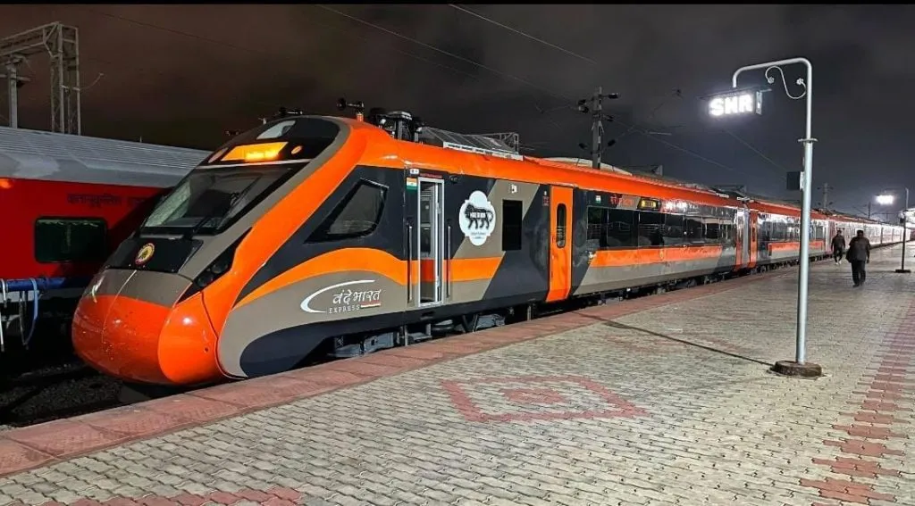 वंदे भारतला पहिल्याच दिवशी उत्स्फूर्त प्रतिसाद Bengaluru-Belgaum Vande Bharat round possible from April?