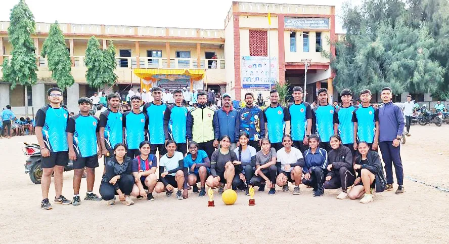 Gomtesh, GSS Throwball Winner