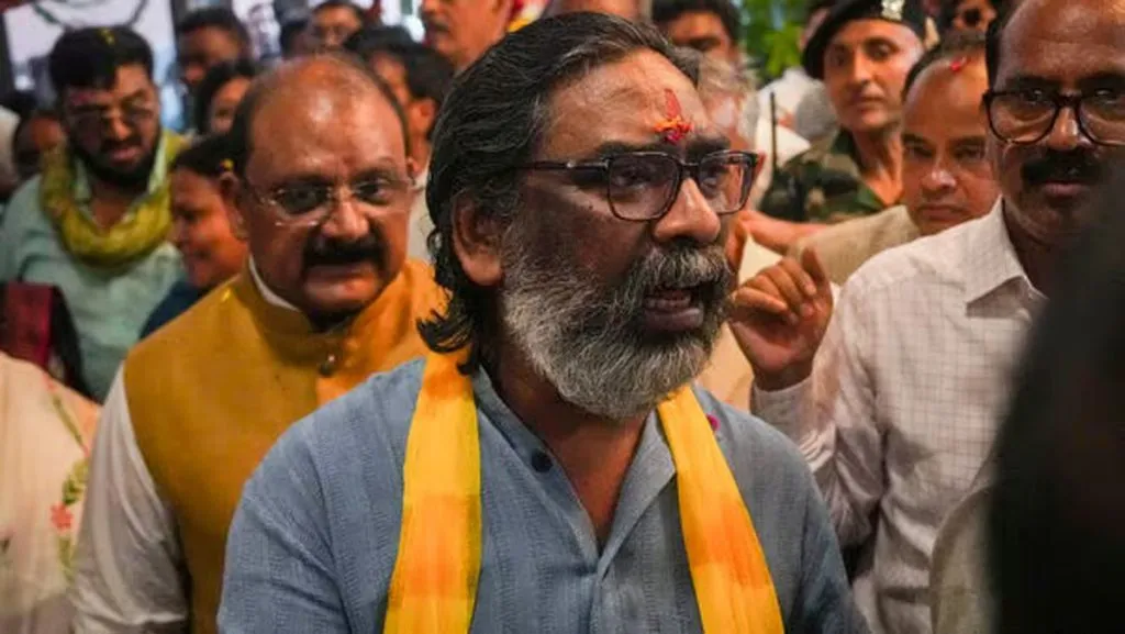 राष्ट्रीय स्वयंसेवक संघ म्हणजे ‘उंदीर’ Rashtriya Swayamsevak Sangh means 'Rat'