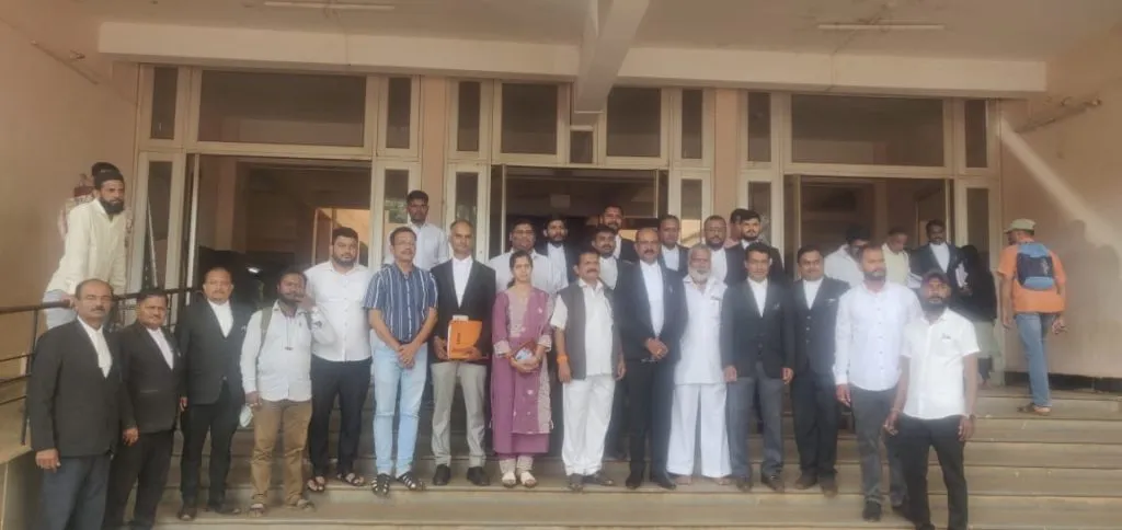 11 activists acquitted in two cases