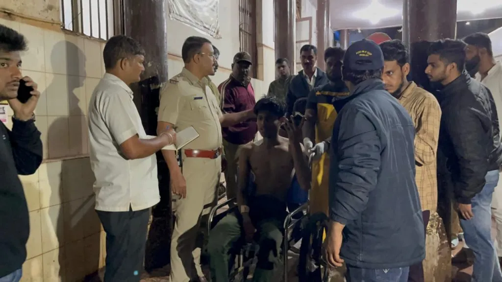 Four stabbed in Rukmininagar