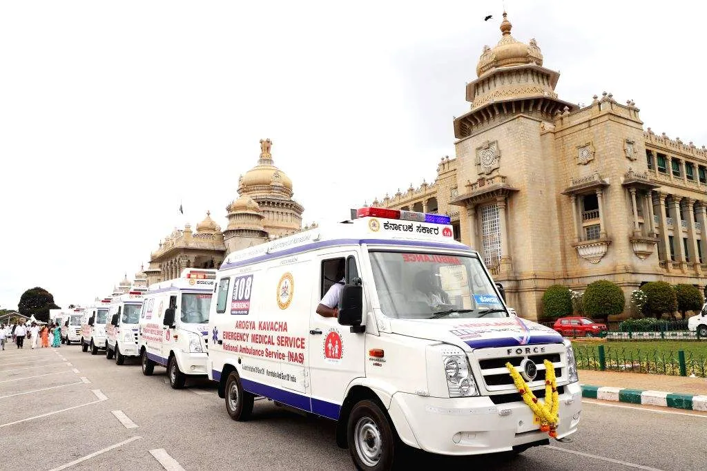 Ambulance at the service of accident victims