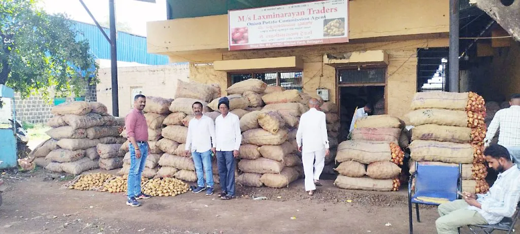 500-Indore potato price hiked by Rs.200