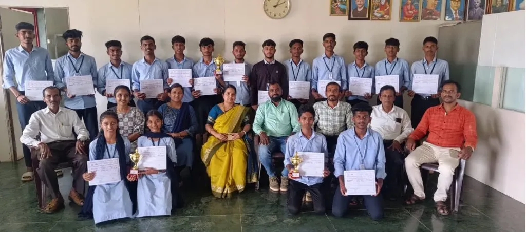 Raosaheb Wagle College students' success in sports competition