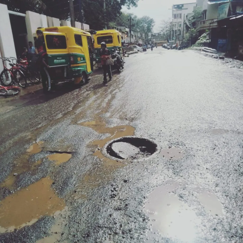 Drainage chamber problem on SPM road