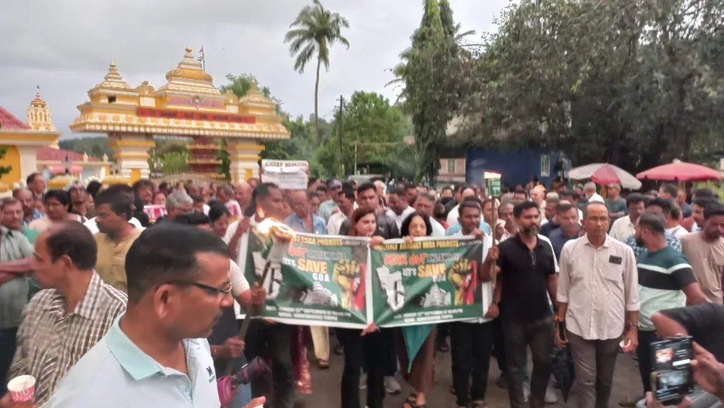 भूतानी प्रकल्पाच्या विरोधात सांकवाळमध्ये भव्य निषेध रॅली Massive protest rally in Sankwal against Bhutani project