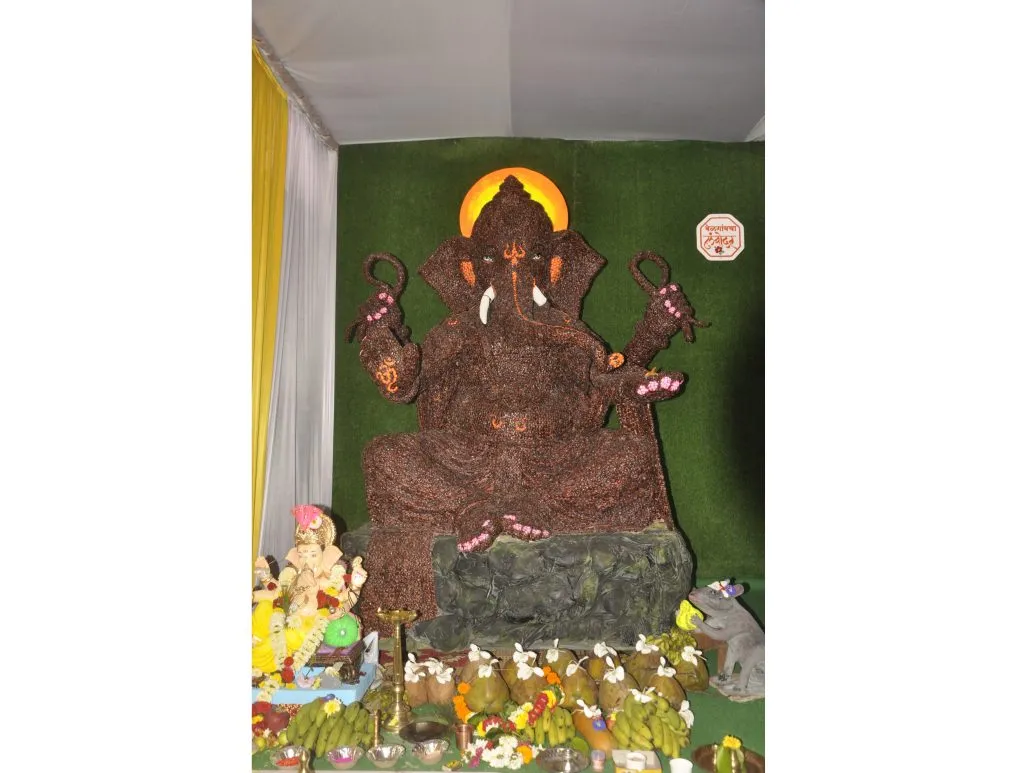 Unique Ganesha idol of Mali Galli Mandal