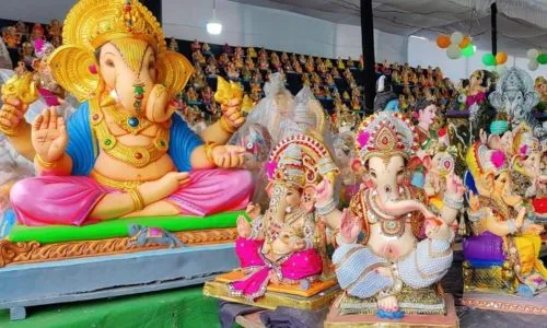 Ganesha devotees