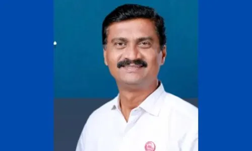 स्वाभिमानी पक्षाचे जिल्हाध्यक्ष वैभव कांबळे यांना वडगाव पोलिसांनी घेतले ताब्यात! Swabhimani Party district president Vaibhav Kamble