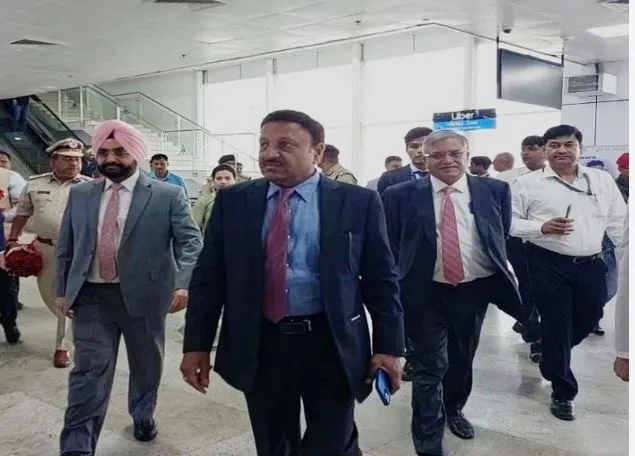 Election Commission team in Jharkhand