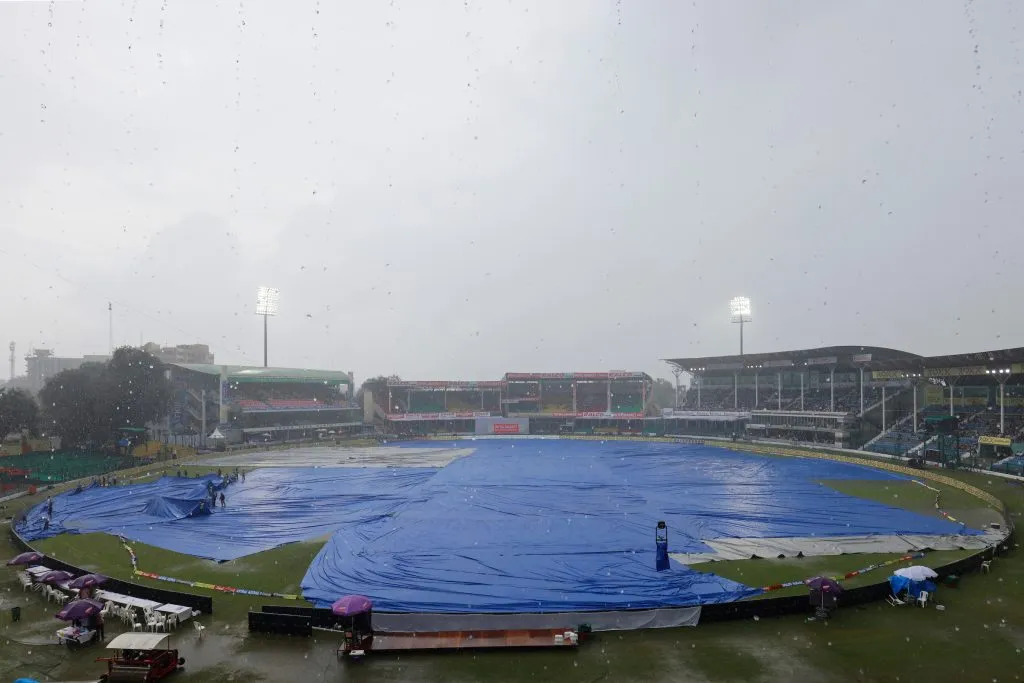 कानपूर कसोटीत पावसाची बॅटिंग Rain batting in Kanpur Test