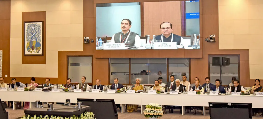 विमाहप्त्यावरील जीएसटी कमी होणार ? GST on insurance premium will be reduced?