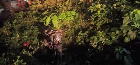 दोन वेगवेगळ्या अपघातात दुचाकी घसरुन रत्नागिरी, चिपळुणात तरुणांचा मृत्यू