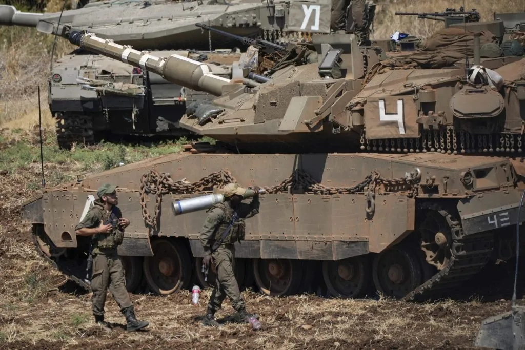 Israeli tanks near the Lebanon border